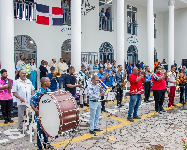 Banda de otro angulo