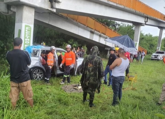 Jeepeta en puente